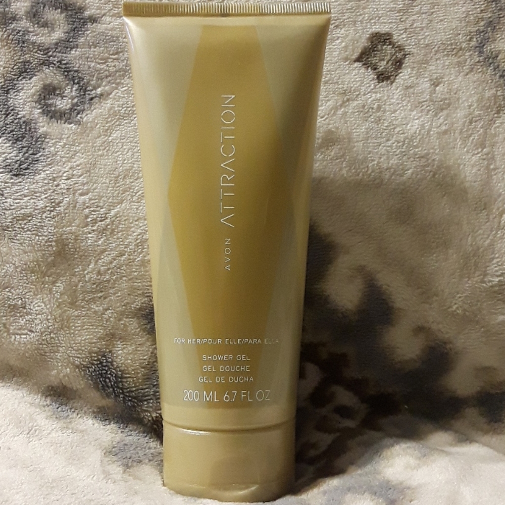 AVON ATTRACTION - Picture 2 of 5